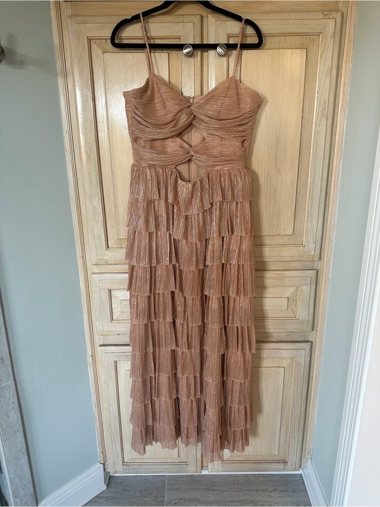 Gianni Bini Dresses & Skirts - Gianni Bini Shimmery Champagne Tiered Ruffle Midi Dress